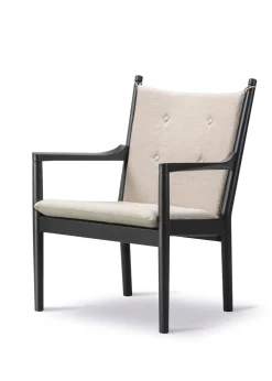 Fredericia Furniture 1788 Chair by Hans J. Wegner Grand Linen Natural Clearance