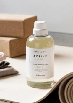 STEAMERY Active Laundry Detergent Citrus & Cedar Hot