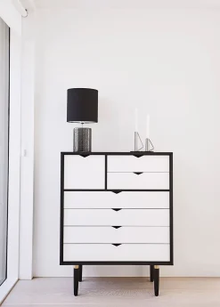 Andersen Furniture - S8 White Oiled Oak / Alpino Hot