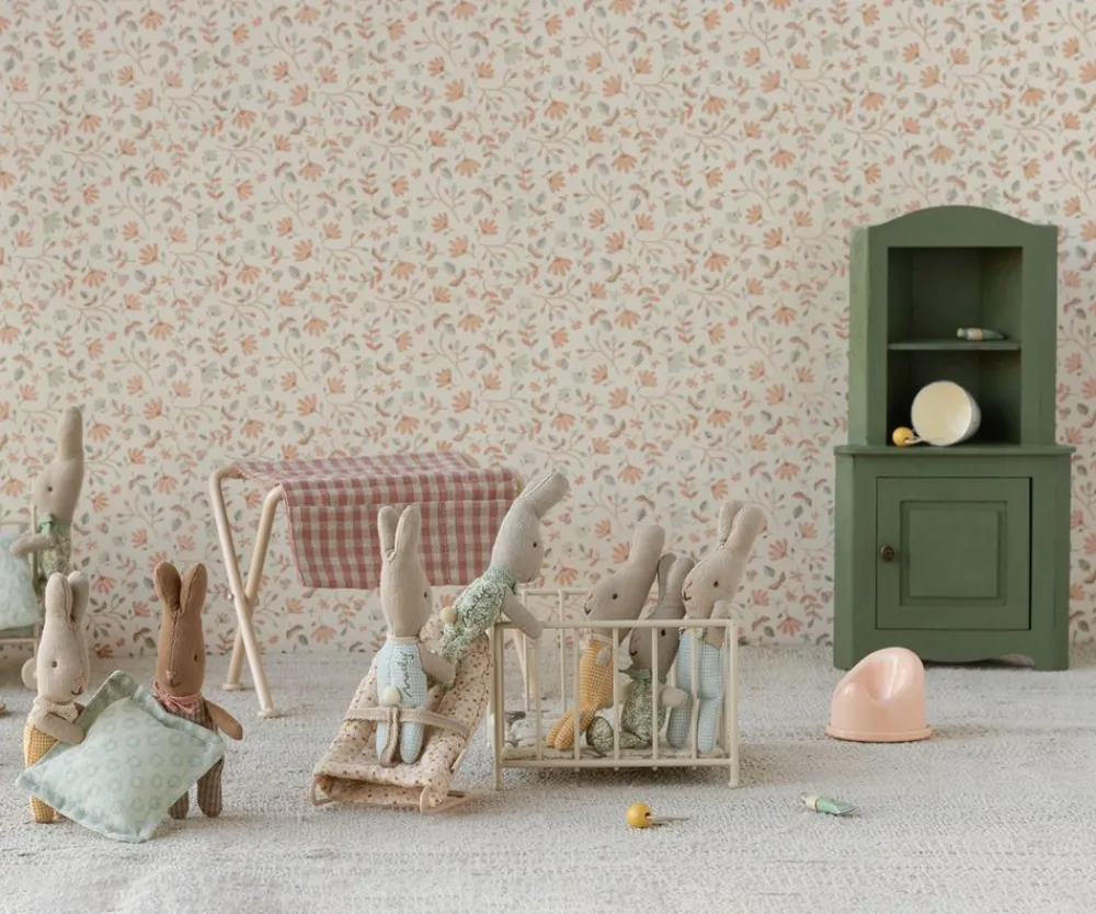 Kinder Maileg Corner Cabinet