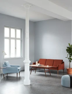 Warm Nordic Dainty Pouf Canvas 424 (Dark Ochre) / Ritz 1688 (Amber) Hot