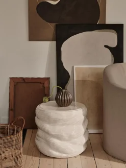 Broste CPH Earthernware Bord Off White New