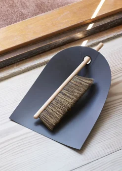 Normann Copenhagen Fejebakke og Kost - Dark grey Fashion