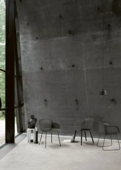 Muuto Fiber Chair - Sled Base Black/Black Outlet