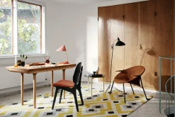 Warm Nordic Noble Chair / Black Lacquered Oak