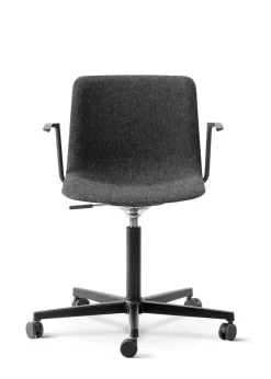 Fredericia Furniture Pato Office Armchair 4032 by Welling/Ludvik - Full Upholstery Hallingdal 180 Outlet