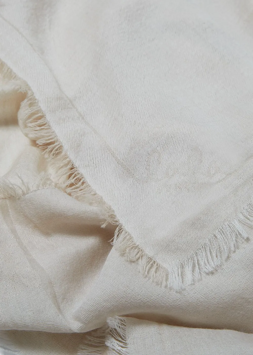 LALA Berlin Scarf Aria Cashmere Gauze Beige Online