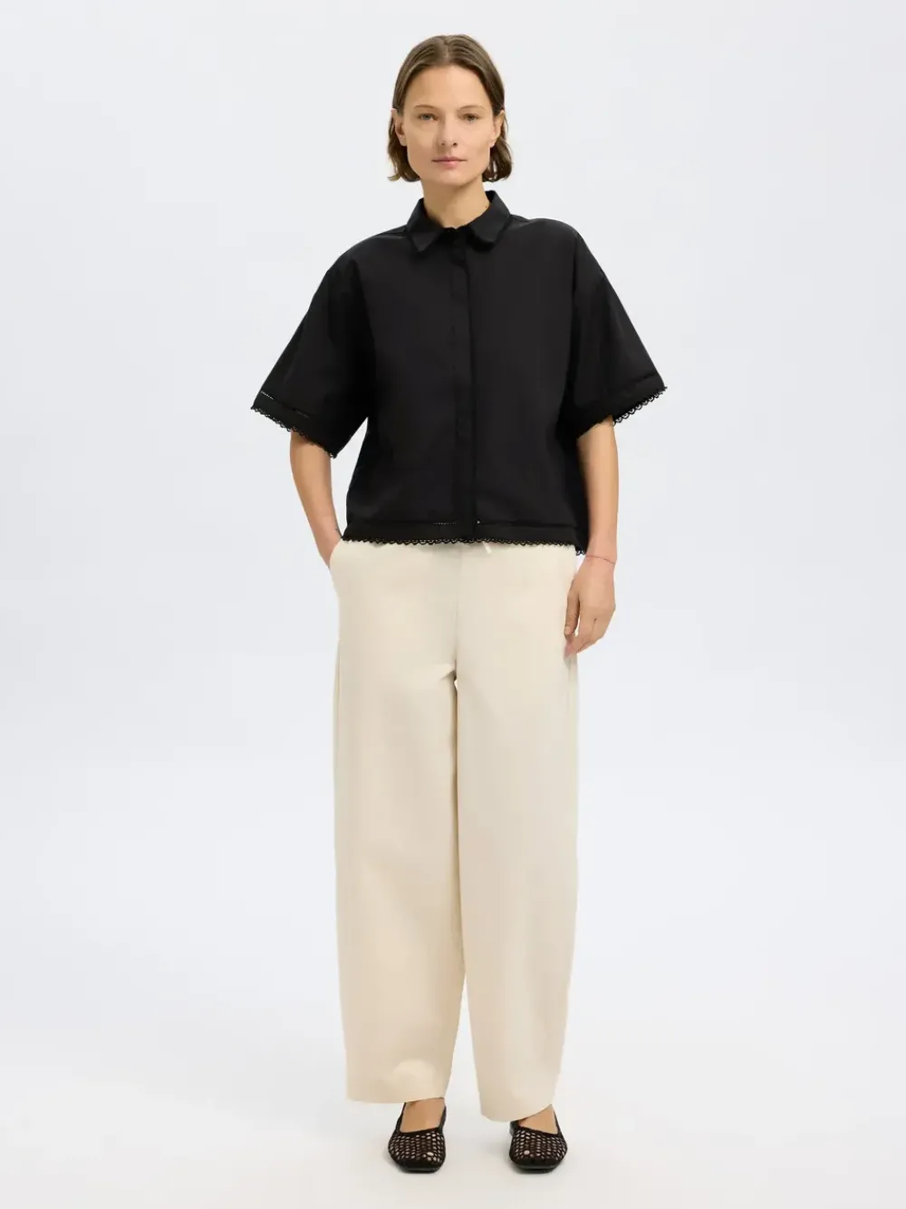 Selected Femme SLFNovi SS Crochet Detail Shirt