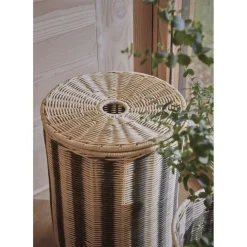 OYOY LIVING Striped Laundry Bin
