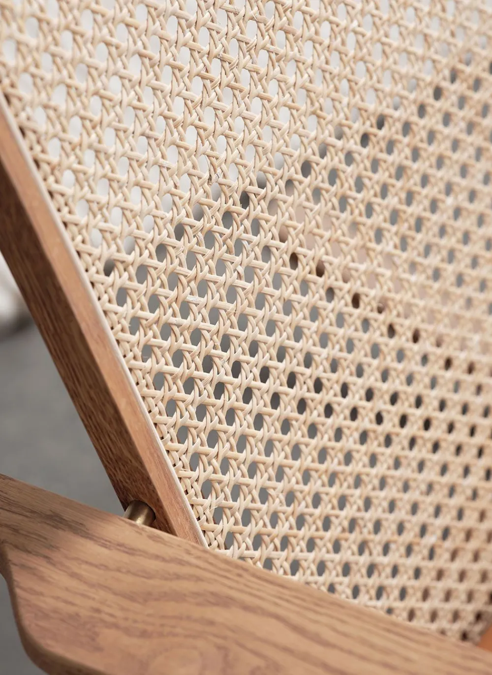 Warm Nordic Swing Rocking Chair